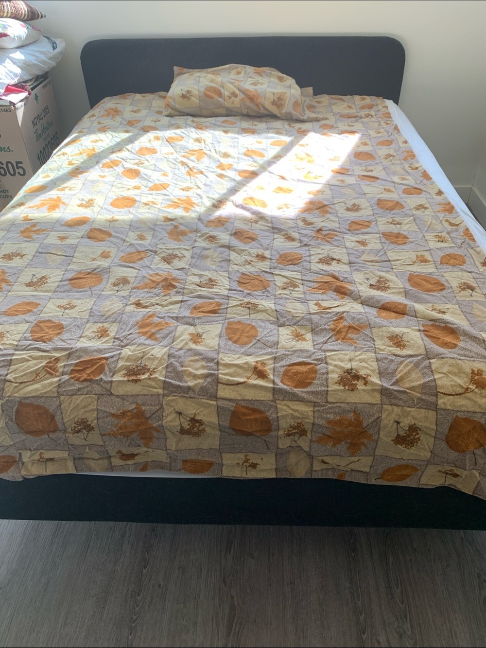 Autumn leaf flannel bedspread with pillowcase